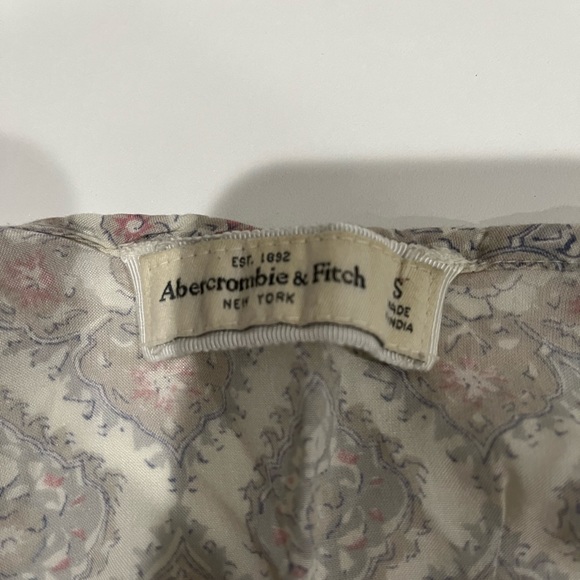 Abercrombie & Fitch lacy cami top, size S - Picture 3 of 4